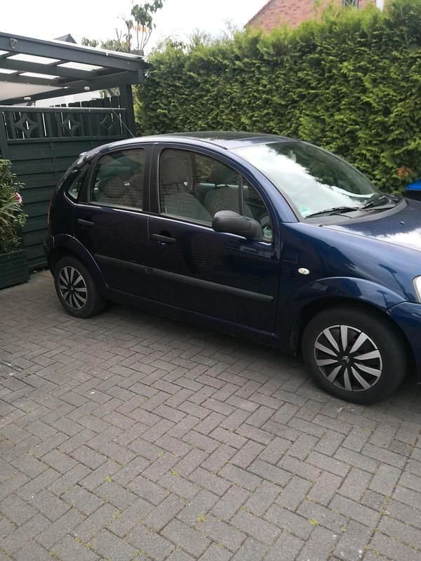 Blau Gebraucht 2006 Citroën C3 Kleinwagen | 1.650 € - Bild 1/4
