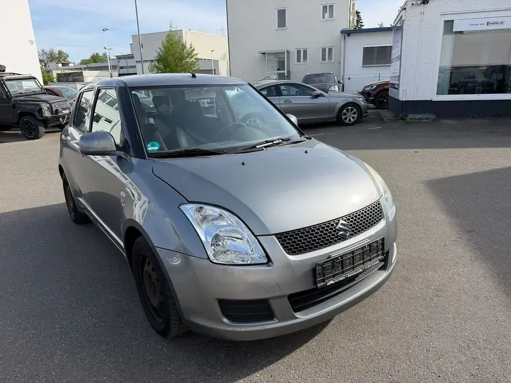 Second-hand Suzuki Swift 92 CP (67 kW) 2009 Hatchback