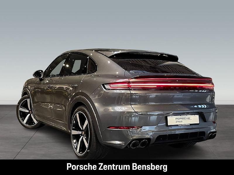 Gebraucht Porsche Cayenne GTS 500 PS (367 kW) 2024 Grau SUV