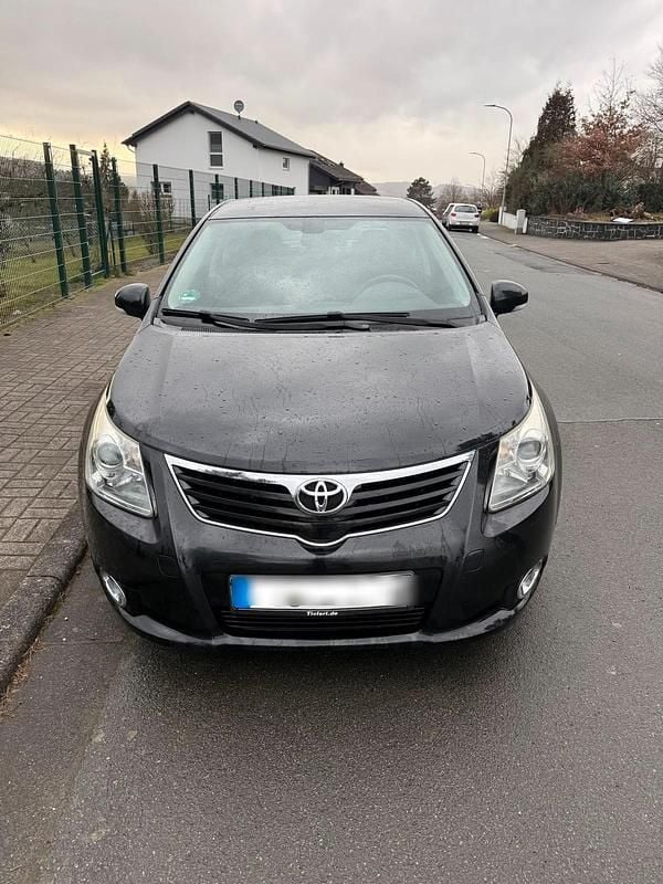 Gebraucht Toyota Avensis 130 PS (95 kW) 2011 Schwarz Limousine