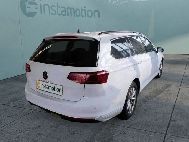 Gebraucht VW Passat Business 150 PS (110 kW) 2022 Weiß Kombi