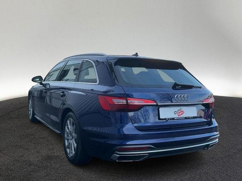 Gebraucht Audi A4 Advanced Plus 163 PS (119 kW) 2023 Navarrablau metallic Kombi