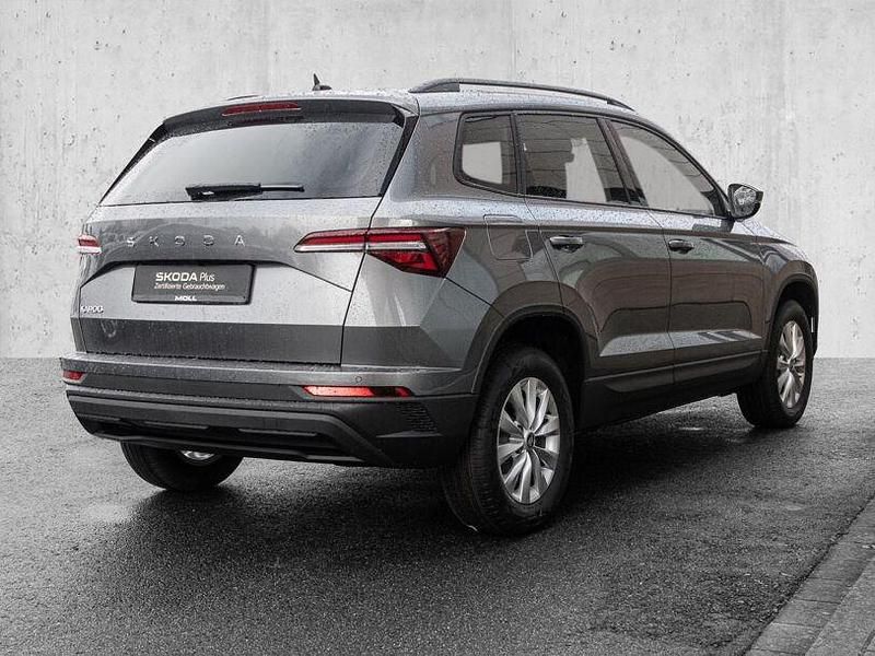 Neu Skoda Karoq Selection 150 PS (110 kW) 2025 Graphite grau metallic SUV