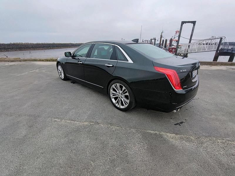 Gebraucht Cadillac CT6 417 PS (306 kW) 2016 Grün Limousine