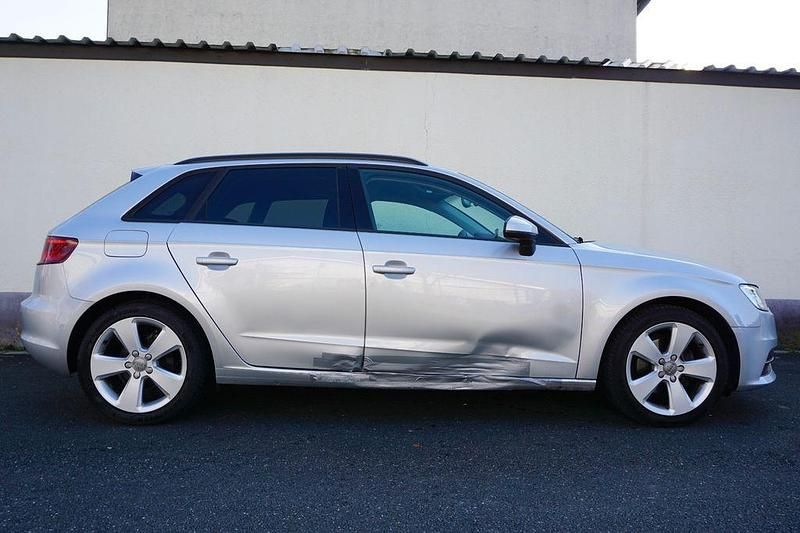 Gebraucht Audi A3 Ambition 105 PS (77 kW) 2013 Silber Limousine