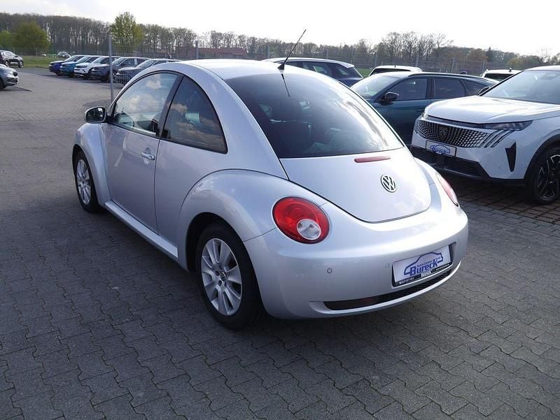Gebraucht VW New Beetle 105 PS (77 kW) 2008 Silber Kleinwagen