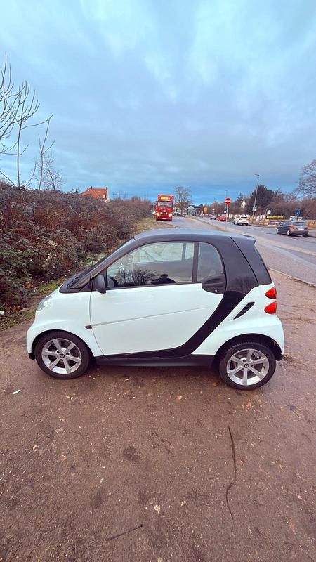 Gebraucht Smart ForTwo Coupé 71 PS (52 kW) 2013 Weiß Coupé