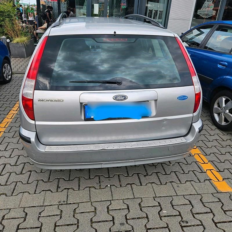 Silber Gebraucht 2006 Ford Mondeo Limousine | 2.999 € (Etwas zu teuer) - Bild 1/4