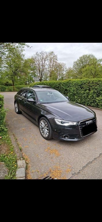 Schwarz Gebraucht 2014 Audi A6 Ambiente Kombi | 11.900 € (Fairer Preis) - Bild 1/4