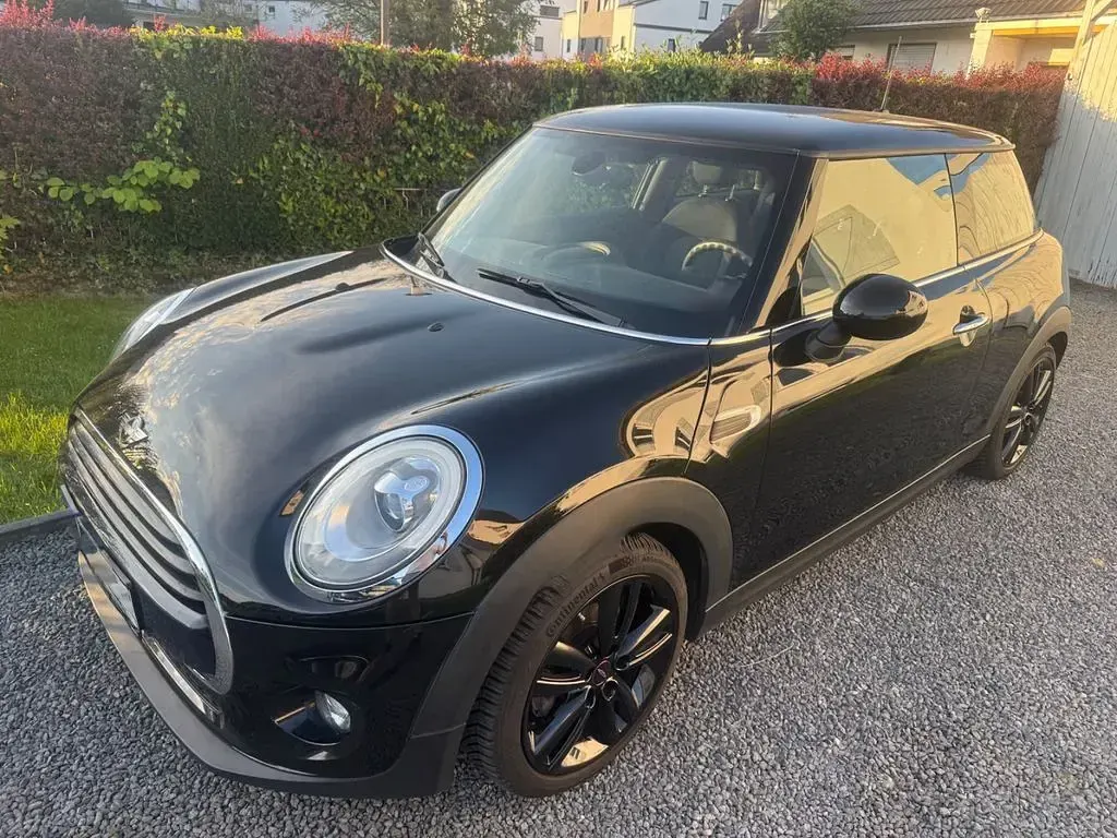 Używany Mini Cooper 136 KM (100 kW) 2017 Czarny Hatchback
