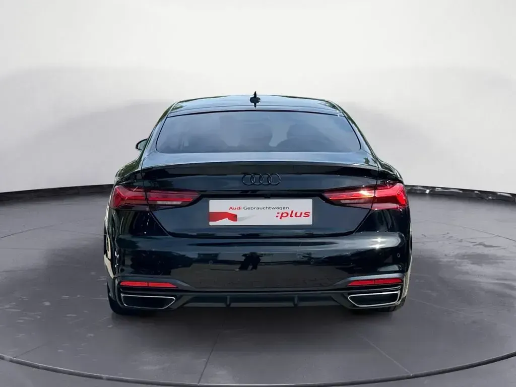 Gebraucht Audi A5 Sportback Advanced Plus 163 PS (119 kW) 2023 Mythosschwarz metallic Kleinwagen
