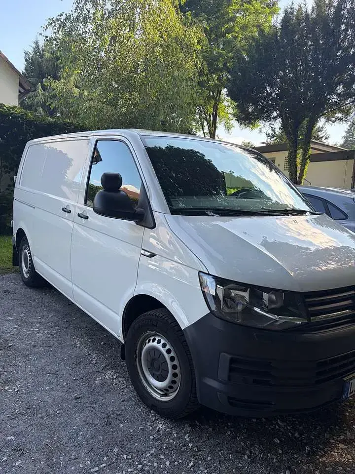 Gebraucht VW T6 150 PS (110 kW) 2018 Weiß Van