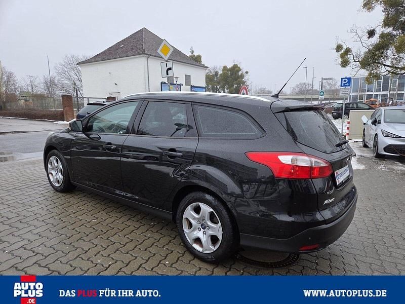 Gebraucht Ford Focus 125 PS (91 kW) 2014 Schwarz Kombi