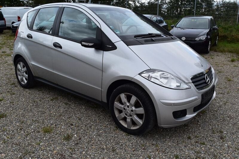 Silber Gebraucht 2006 Mercedes A170 Limousine | 1.290 € (Superpreis) - Bild 1/4