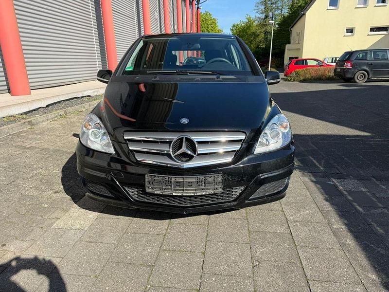 Gebraucht Mercedes B180 116 PS (85 kW) 2011 Other Van / Kleinbus