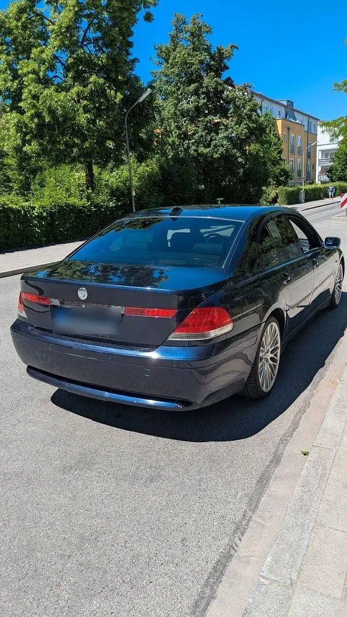 Gebraucht BMW 730 Sport Line 231 PS (169 kW) 2004 Blau Limousine