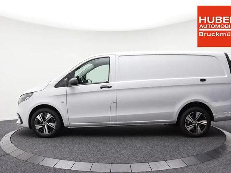 Second-hand Mercedes Vito 163 CP (119 kW) 2024 Andere Van