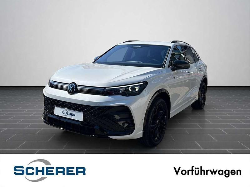 Weiß Gebraucht 2025 VW Tiguan R-line SUV | 55.990 € (Teuer) - Bild 1/4