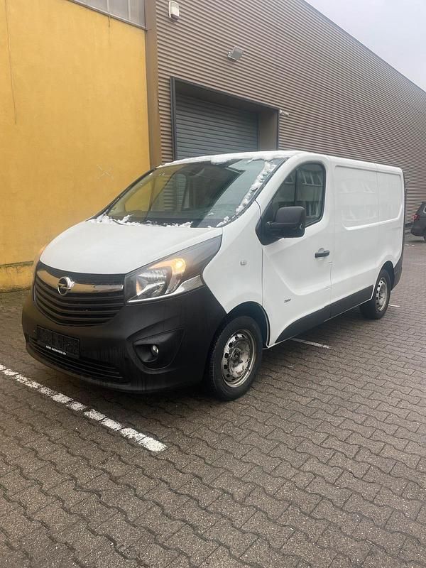 Weiß Gebraucht 2017 Opel Vivaro Van / Kleinbus | 7.350 € (Superpreis) - Bild 1/4