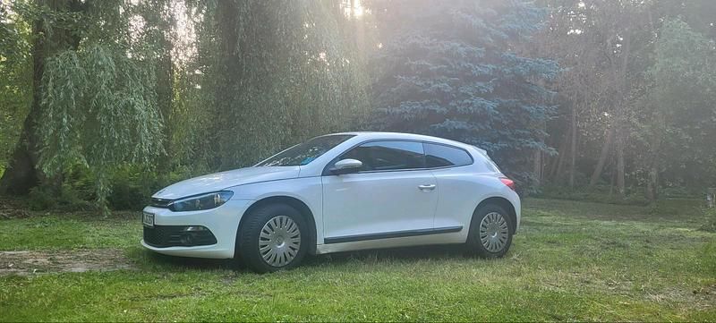 Weiß Gebraucht 2008 VW Scirocco Coupé | 3.550 € (Teuer) - Bild 1/2