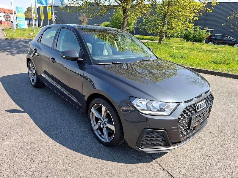Second-hand Audi A1 Advanced 150 CP (110 kW) 2019 Gri SUV