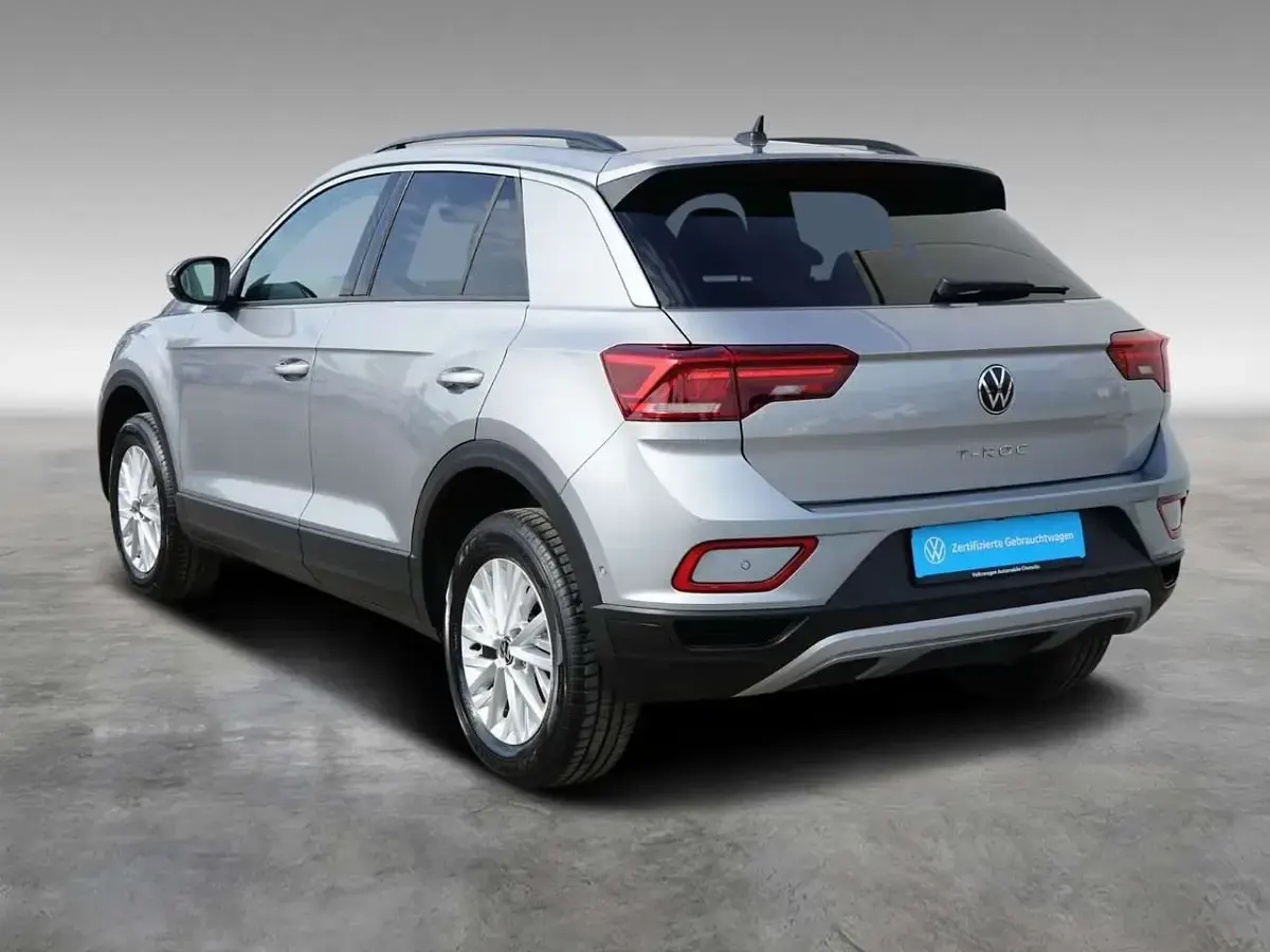 Gebraucht VW T-Roc Life 116 PS (85 kW) 2025 Pyritsilber metallic SUV