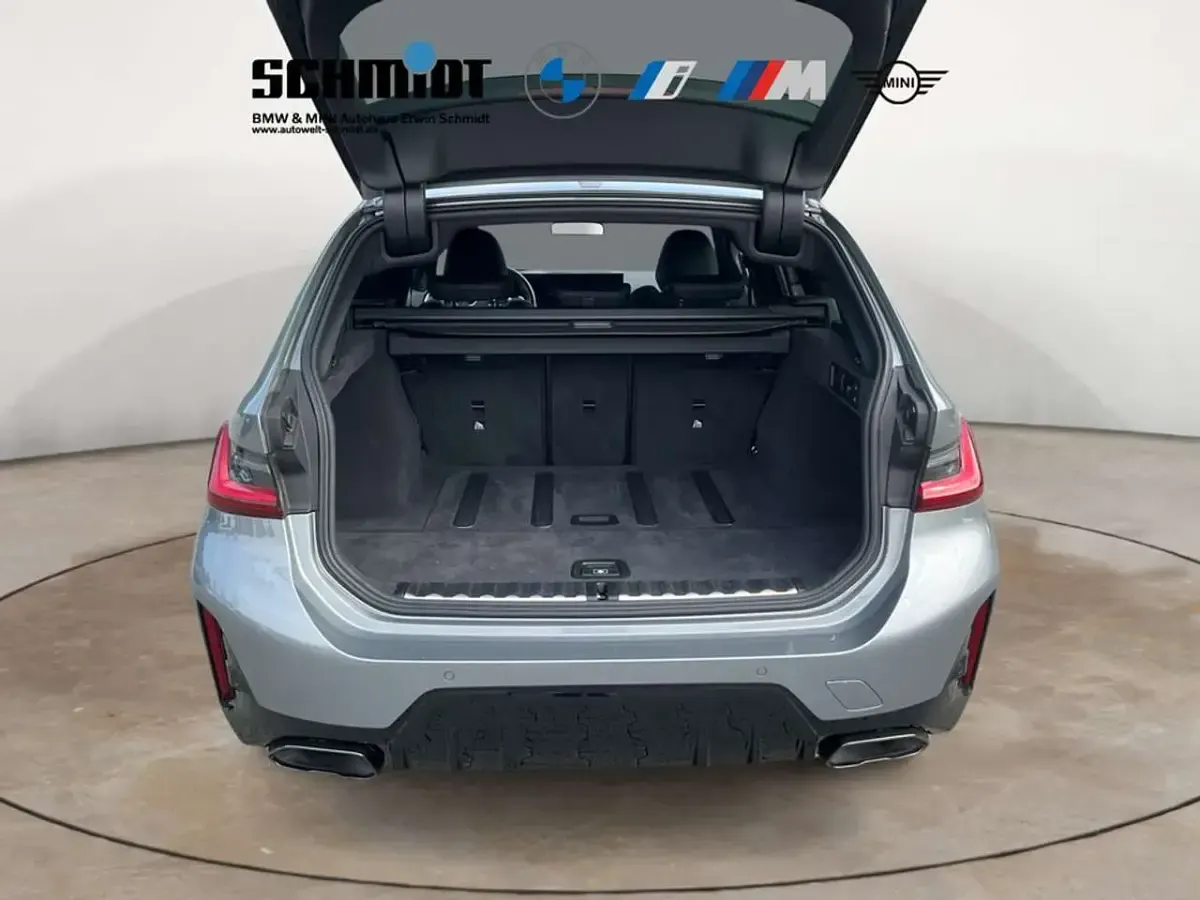 Gebraucht BMW M340 M Sport 374 PS (275 kW) 2024 Skyscraper grau metallic Kombi