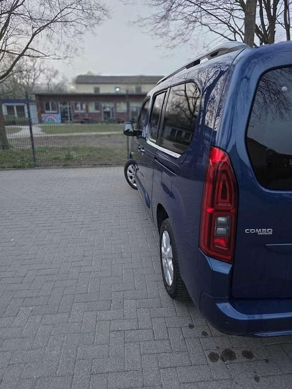 Gebraucht Opel Combo Life Edition 131 PS (96 kW) 2019 Kombi