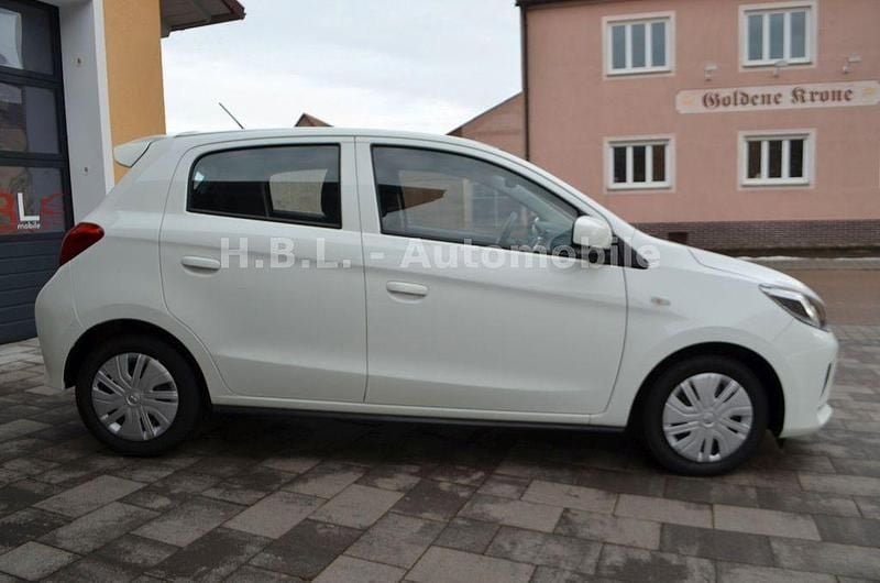 Gebraucht Mitsubishi Space Star Select 71 PS (52 kW) 2023 Weiß Kleinwagen