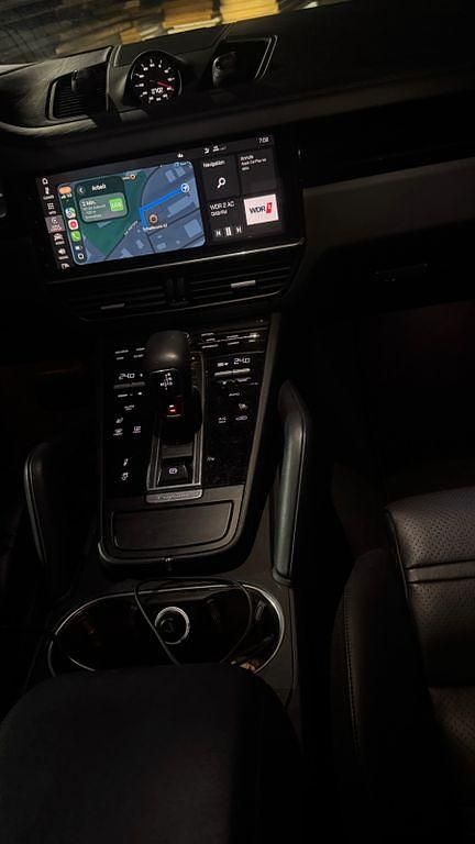 Gebraucht Porsche Cayenne 340 PS (250 kW) 2021 Grau SUV