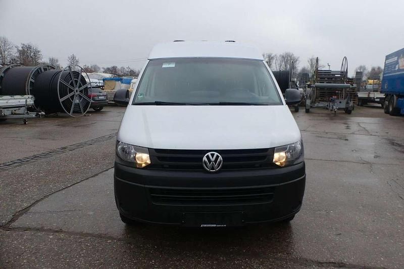 Gebraucht VW Transporter 140 PS (102 kW) 2015 Reflexsilber Van