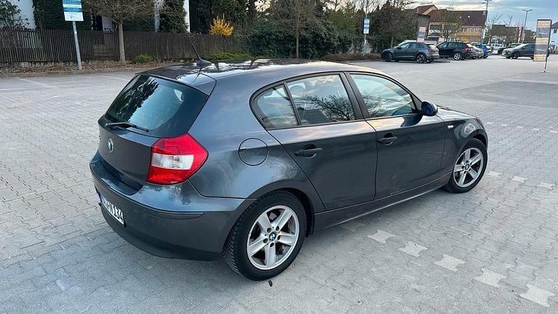 Gebraucht BMW 118 129 PS (94 kW) 2005 Grau Kleinwagen