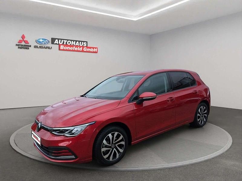 Kings red Gebraucht 2021 VW Golf VIII Active Limousine | 19.900 € (Guter Preis) - Bild 1/4