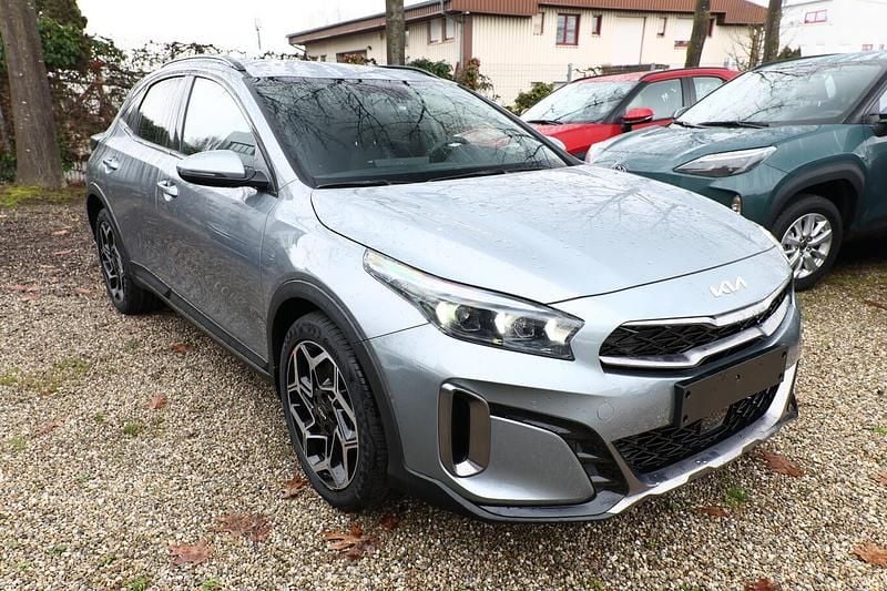 Neu Kia XCeed GT-Line 179 PS (131 kW) 2025 Lunarsilber metallic SUV