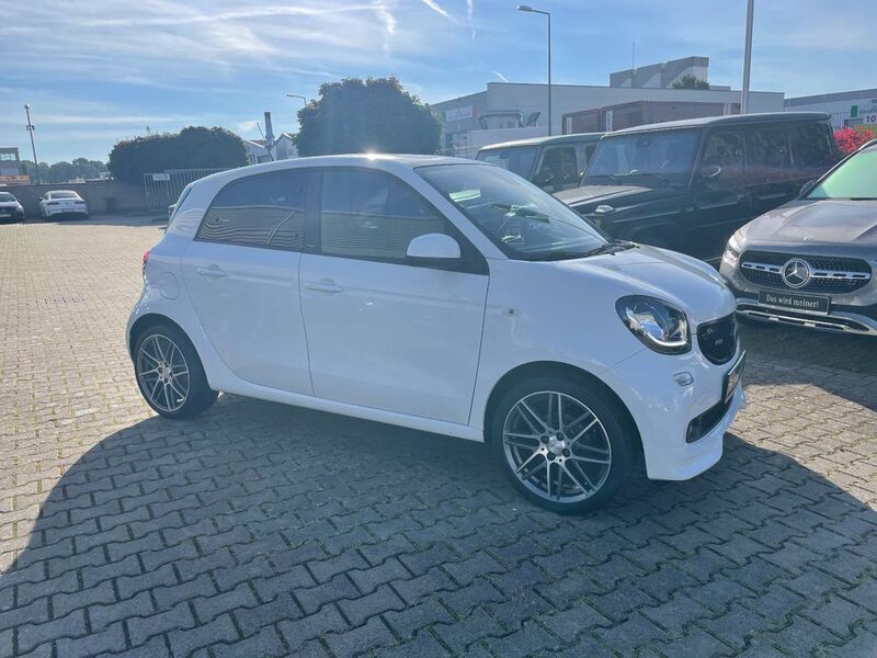 Gebraucht Smart ForFour Brabus Xclusive 109 PS (80 kW) 2017 Weiß Kleinwagen
