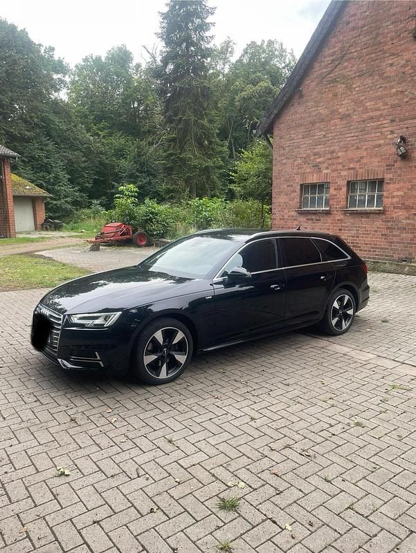 Gebraucht Audi A4 S-Line 150 PS (110 kW) 2017 Schwarz Kombi