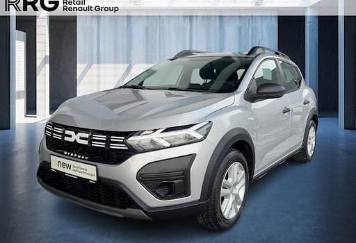 Silber Gebraucht 2024 Dacia Sandero Essentiel Limousine | 13.590 € (Superpreis) - Bild 1/4