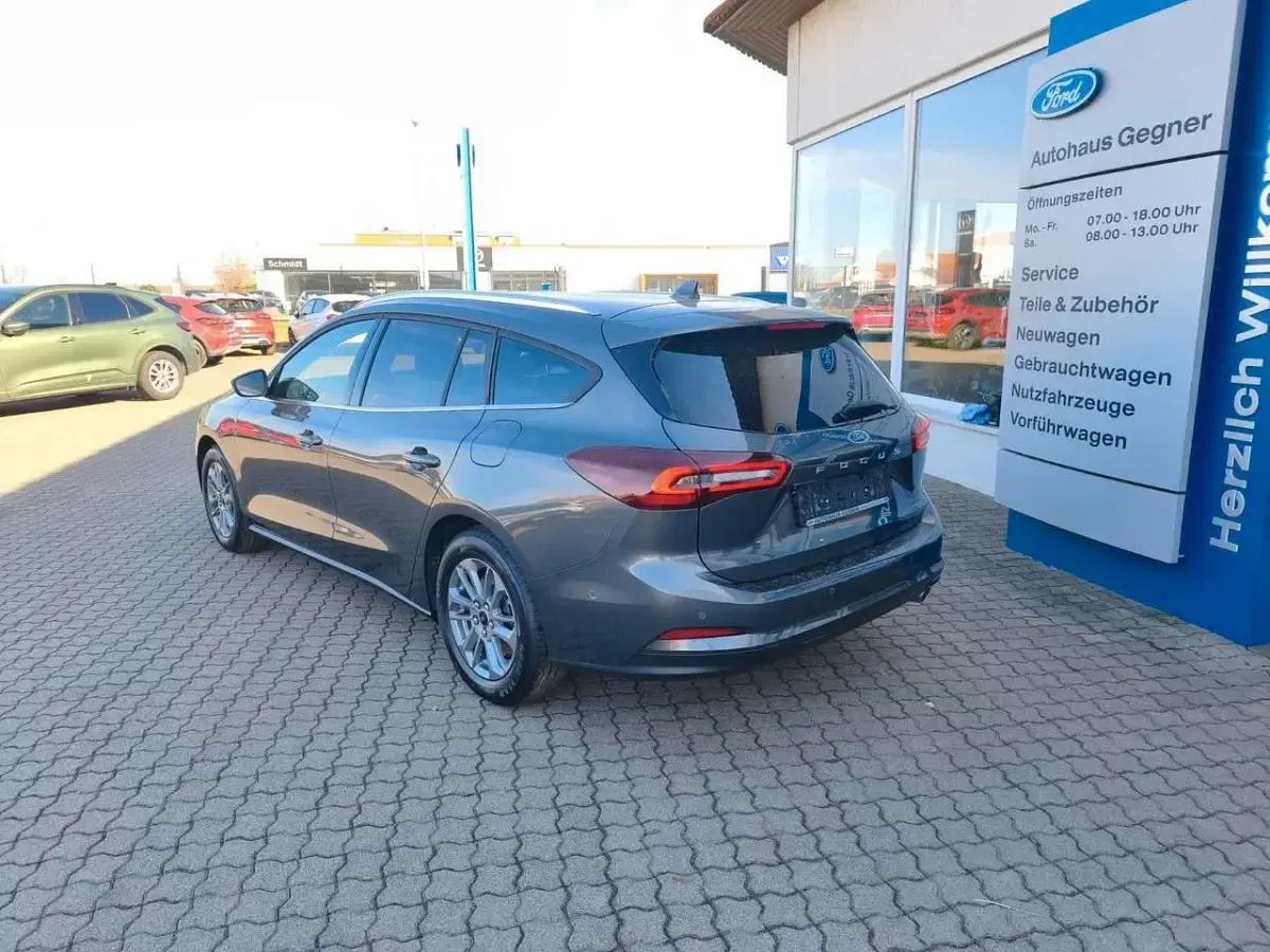 Novo Ford Focus Titanium X 155 HP (114 kW) 2026 Cinzento Sedan