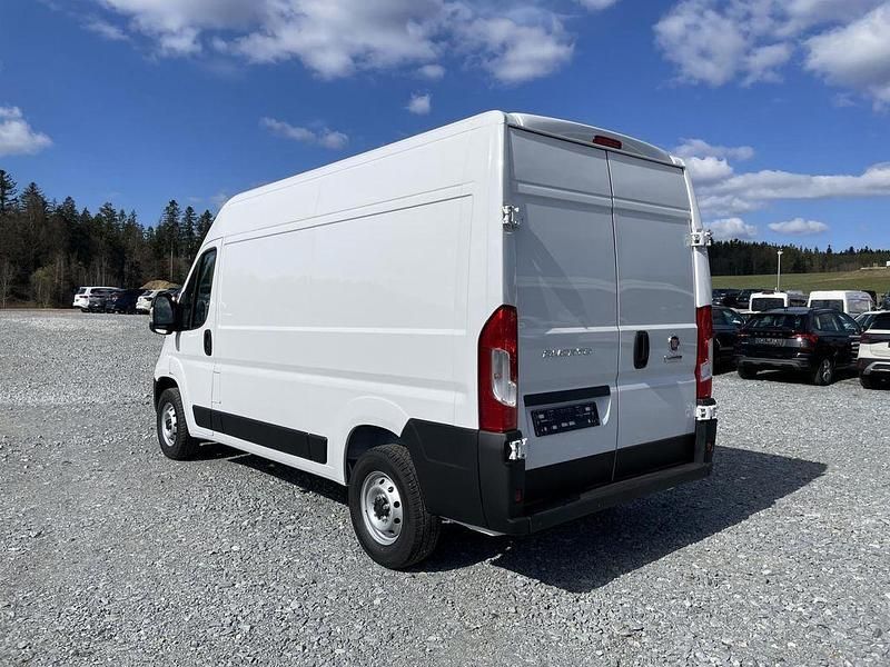Gebraucht Fiat Ducato 120 PS (88 kW) 2024 Weiß Van