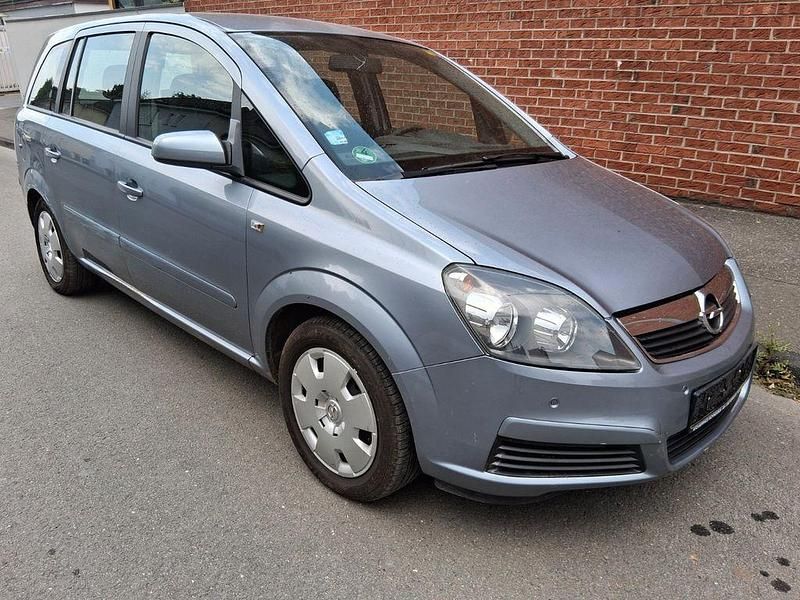 Grau Gebraucht 2006 Opel Zafira Edition Van / Kleinbus | 2.490 € (Fairer Preis) - Bild 1/4