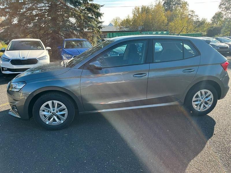 Gebraucht Skoda Fabia Ambition 95 PS (69 kW) 2024 Silber Kleinwagen