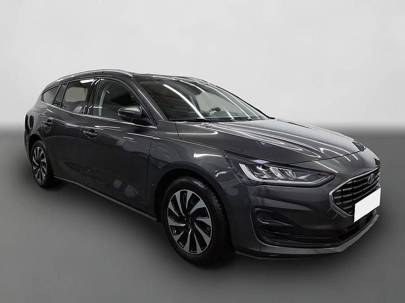 Gebraucht Ford Focus Titanium 116 PS (85 kW) 2025 Grau Kombi