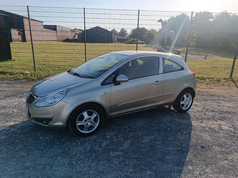 Gold Gebraucht 2006 Opel Corsa Edition Kleinwagen | 1.999 € (Fairer Preis) - Bild 1/4