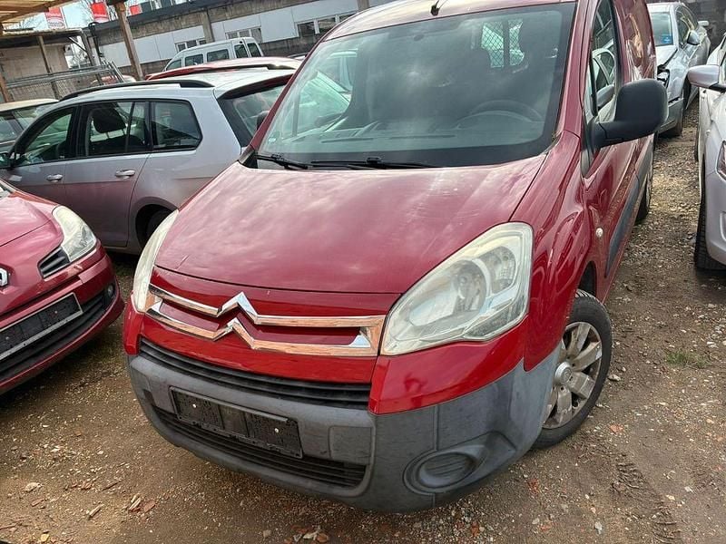 Gebraucht Citroën Berlingo 90 PS (66 kW) 2010 Rot Van / Kleinbus