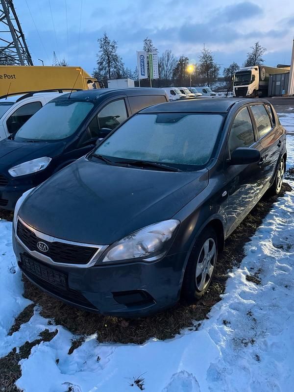 Gebraucht 2011 Kia Ceed Kleinwagen | 3.500 € (Superpreis) - Bild 1/4