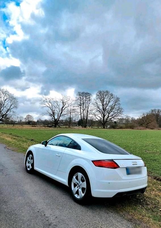 Używany Audi TT 230 KM (169 kW) 2015 Biały Coupe