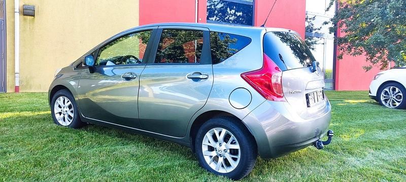 Silber Gebraucht 2015 Nissan Note Van / Kleinbus | 7.100 € (Fairer Preis) - Bild 1/3