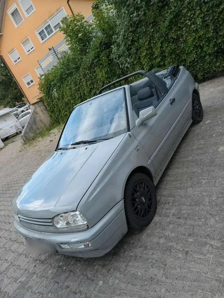 Gebraucht VW Golf Cabriolet 90 PS (66 kW) 1994 Grau Cabrio