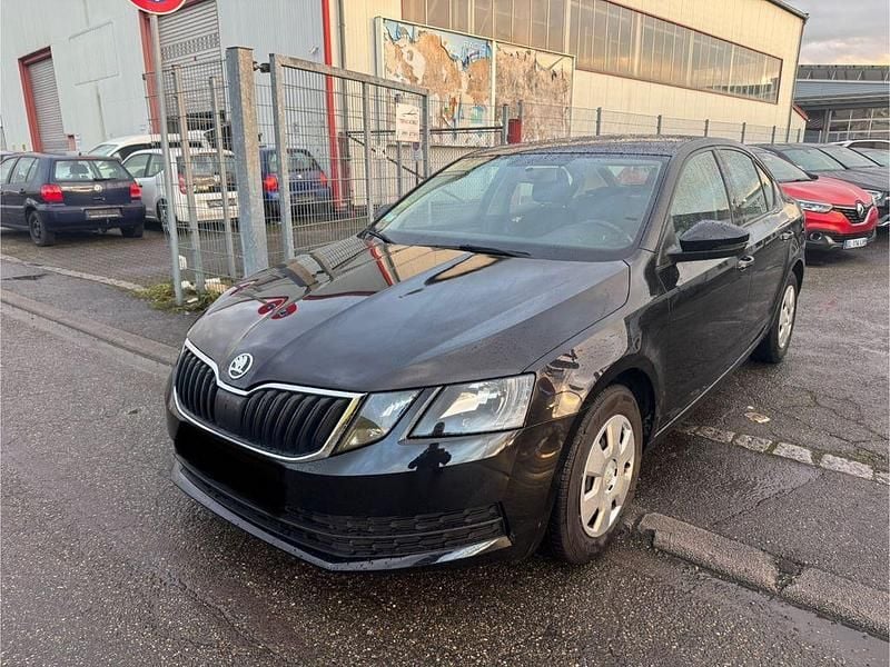 Gebraucht Skoda Octavia Active 116 PS (85 kW) 2019 Schwarz Limousine