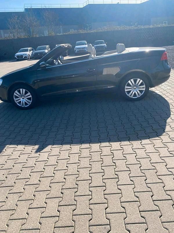 Gebraucht VW Eos 160 PS (117 kW) 2010 Schwarz Cabrio